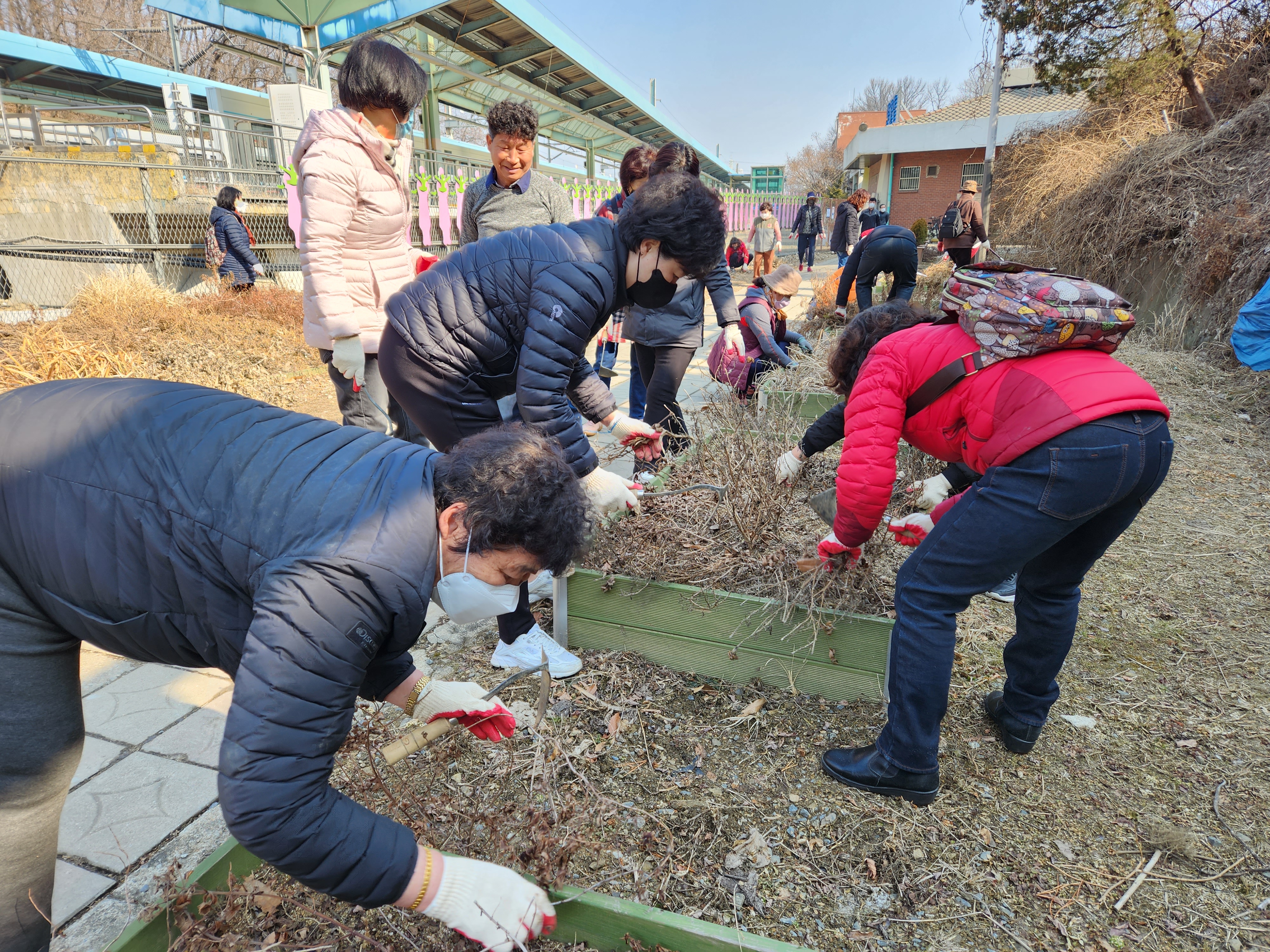 안산시 반월동, 새봄맞이 환경정비 실시