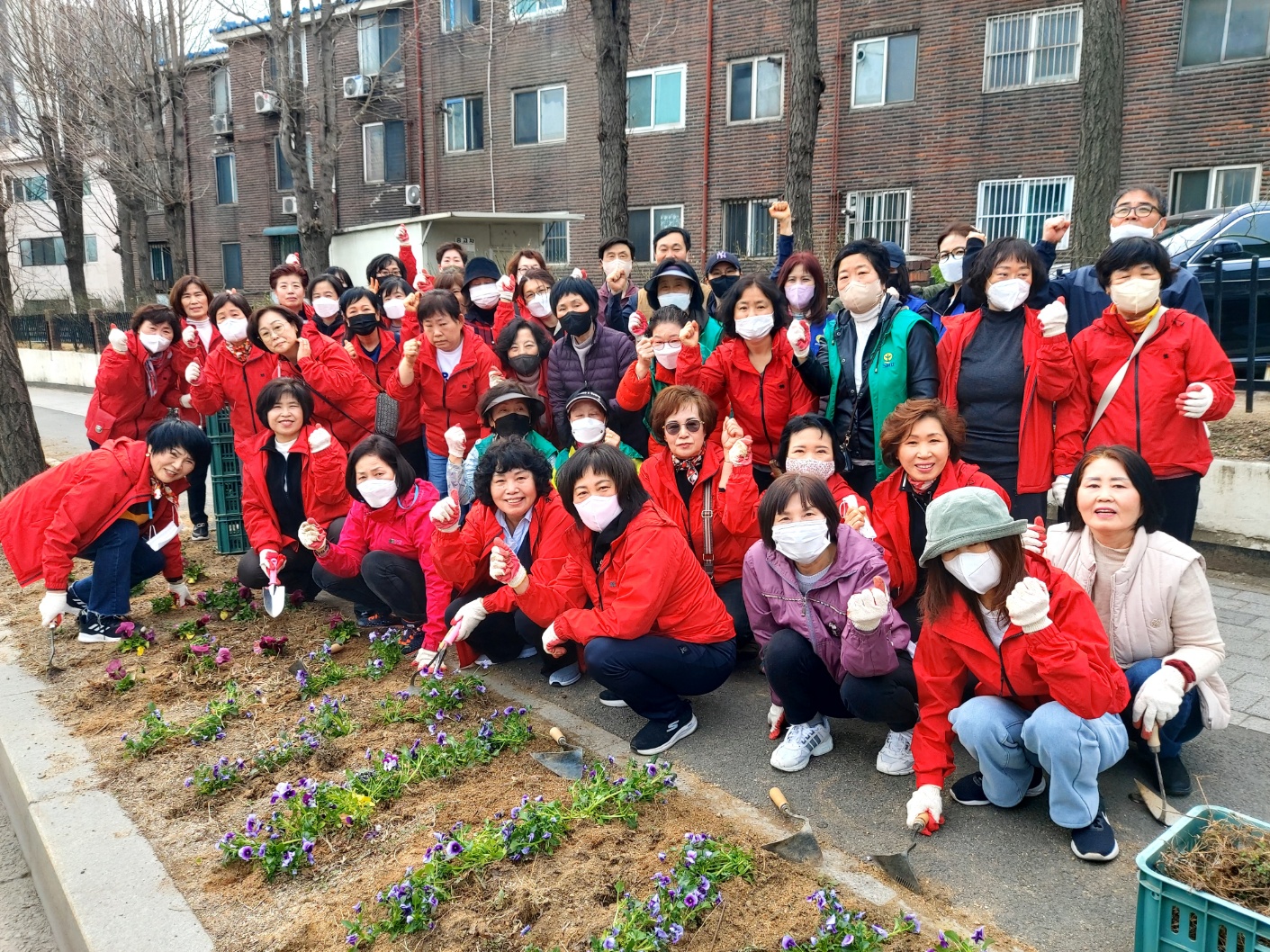 안산시 선부1동, 직능단체와 새봄맞이 화사한 봄꽃 식재