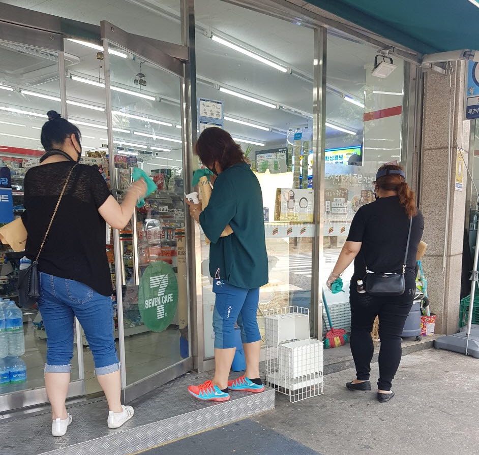 안산시 선부2동 통장협의회, 코로나19 예방 방역활동 펼쳐