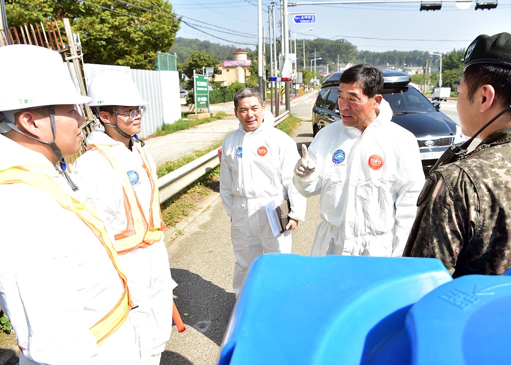 윤화섭 안산시장, 아프리카돼지열병 방역초소 현장 점검