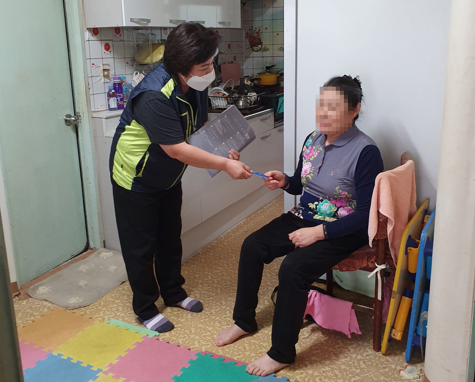 안산시 선부2동, 코로나19 극복 안산화폐 다온 전달