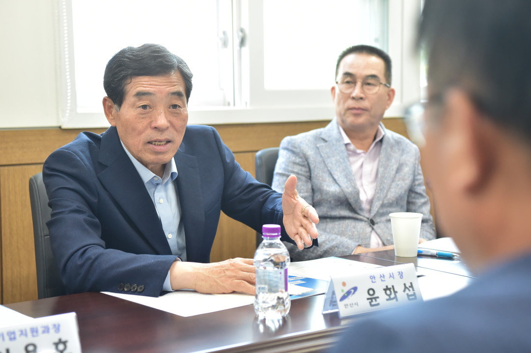 윤화섭 시장, 10월‘기업SOS 이동시장실’ 운영