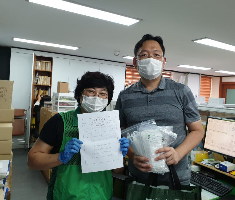 안산시 사이동 새마을회, 코로나19 확산 방지 마스크 전달