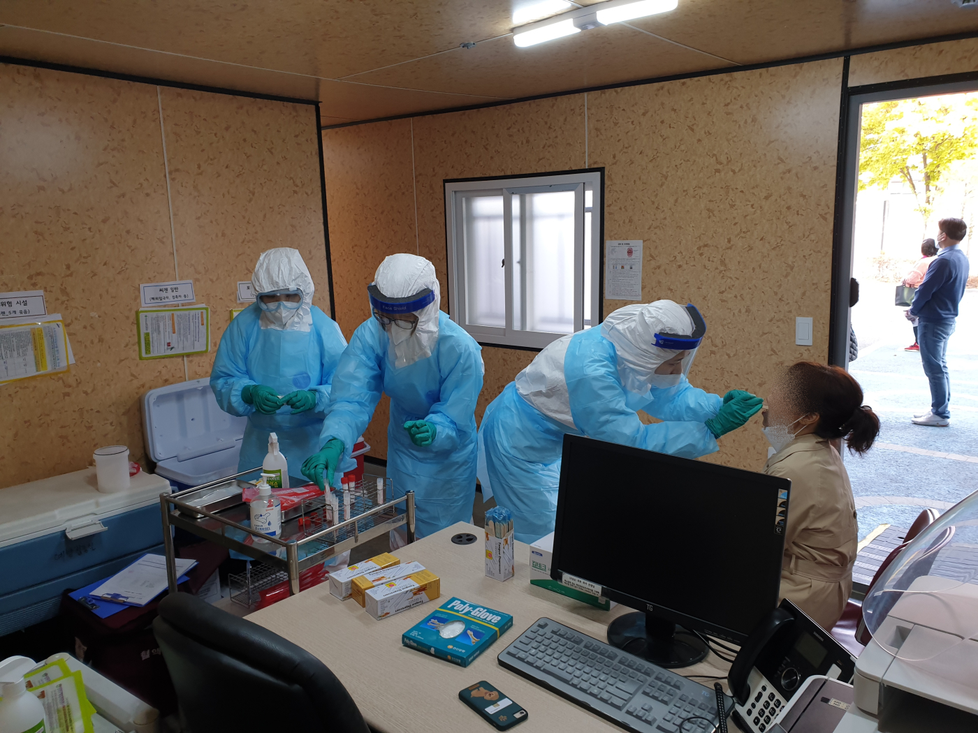 안산시, 코로나19 고위험시설 종사자 1천100명 선제적 검사 실시