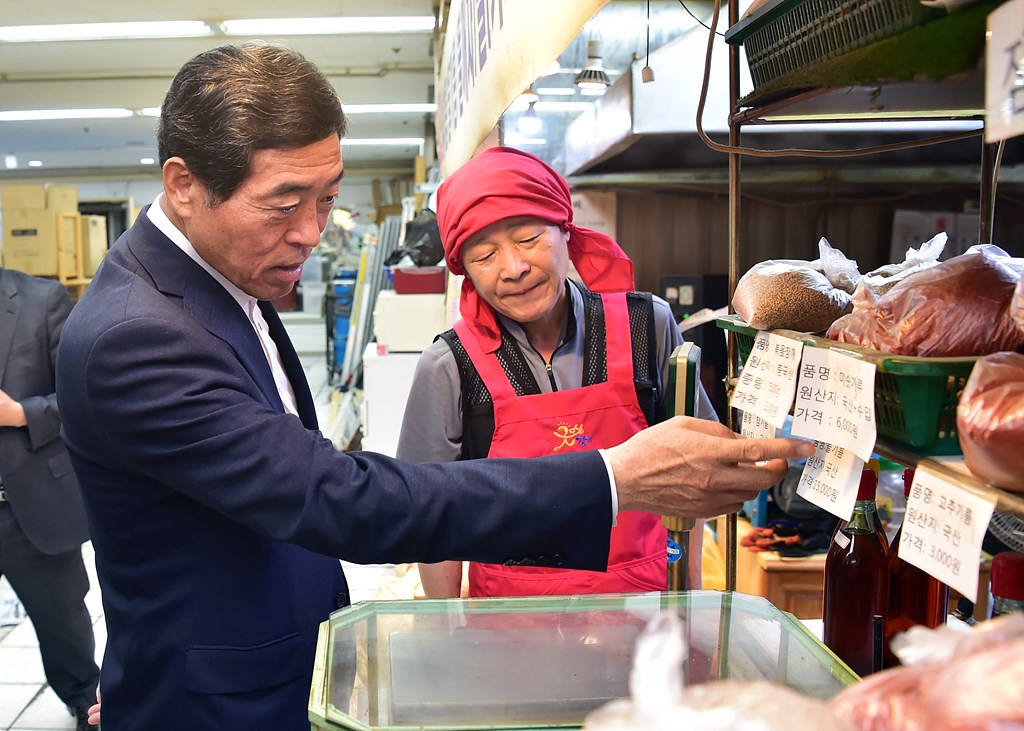윤화섭 안산시장, 추석맞이 전통시장 민생현장 탐방