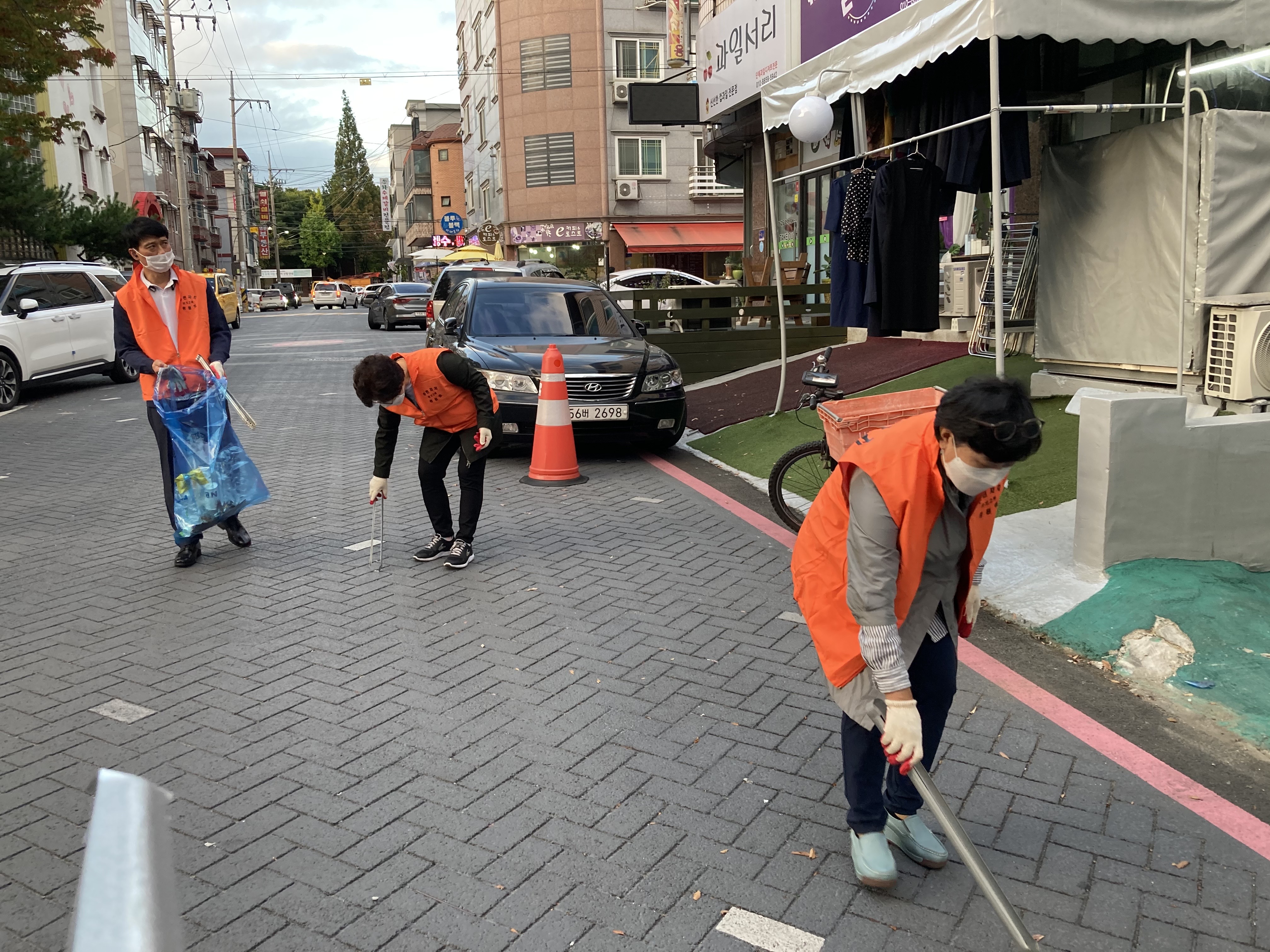 안산시 본오2동 주민자치위원회, 가을맞이 환경정화활동