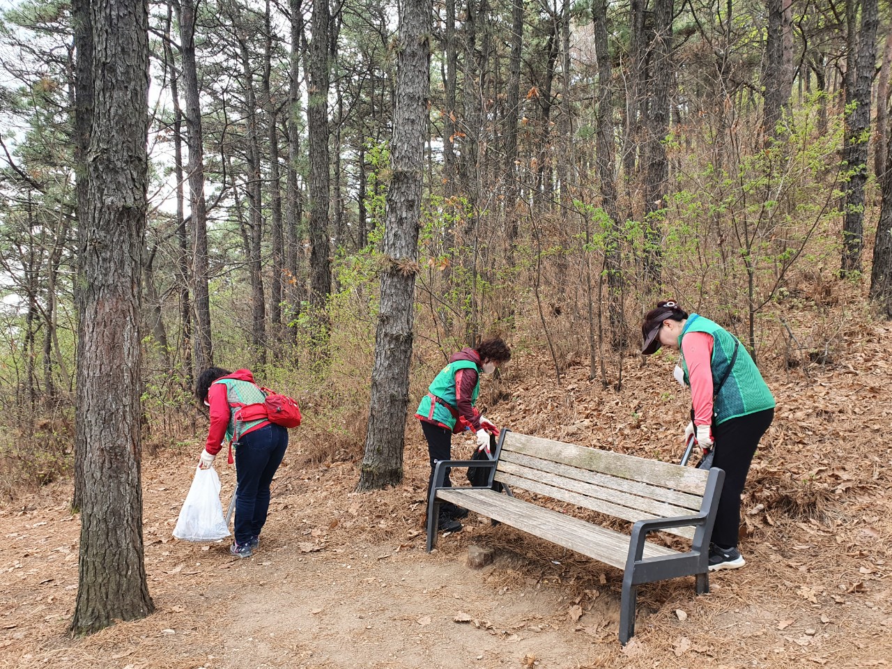안산시 월피동 새마을회, 광덕산 등산로 환경경비