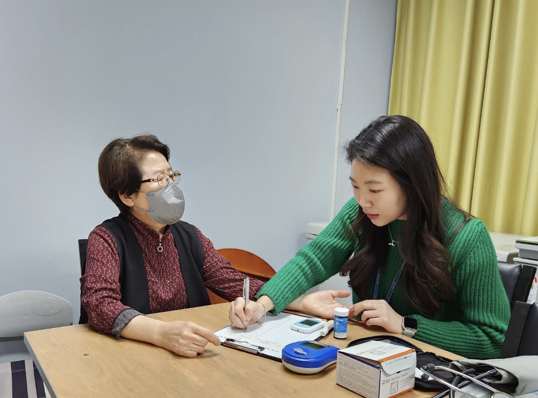 안산시 사이동, 찾아가는 경로당 건강상담실 운영