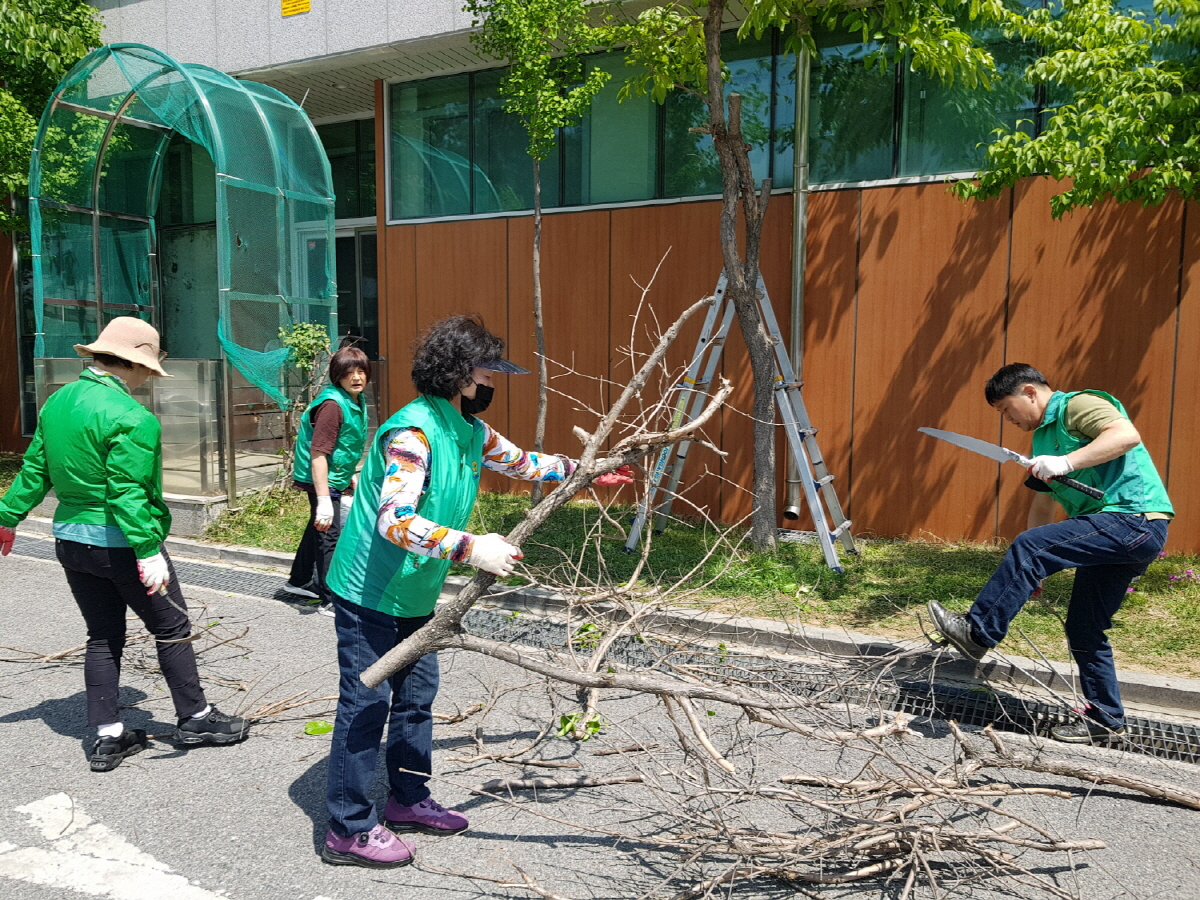 안산시 원곡동 새마을협의회, 청사 주변 환경정비 나서