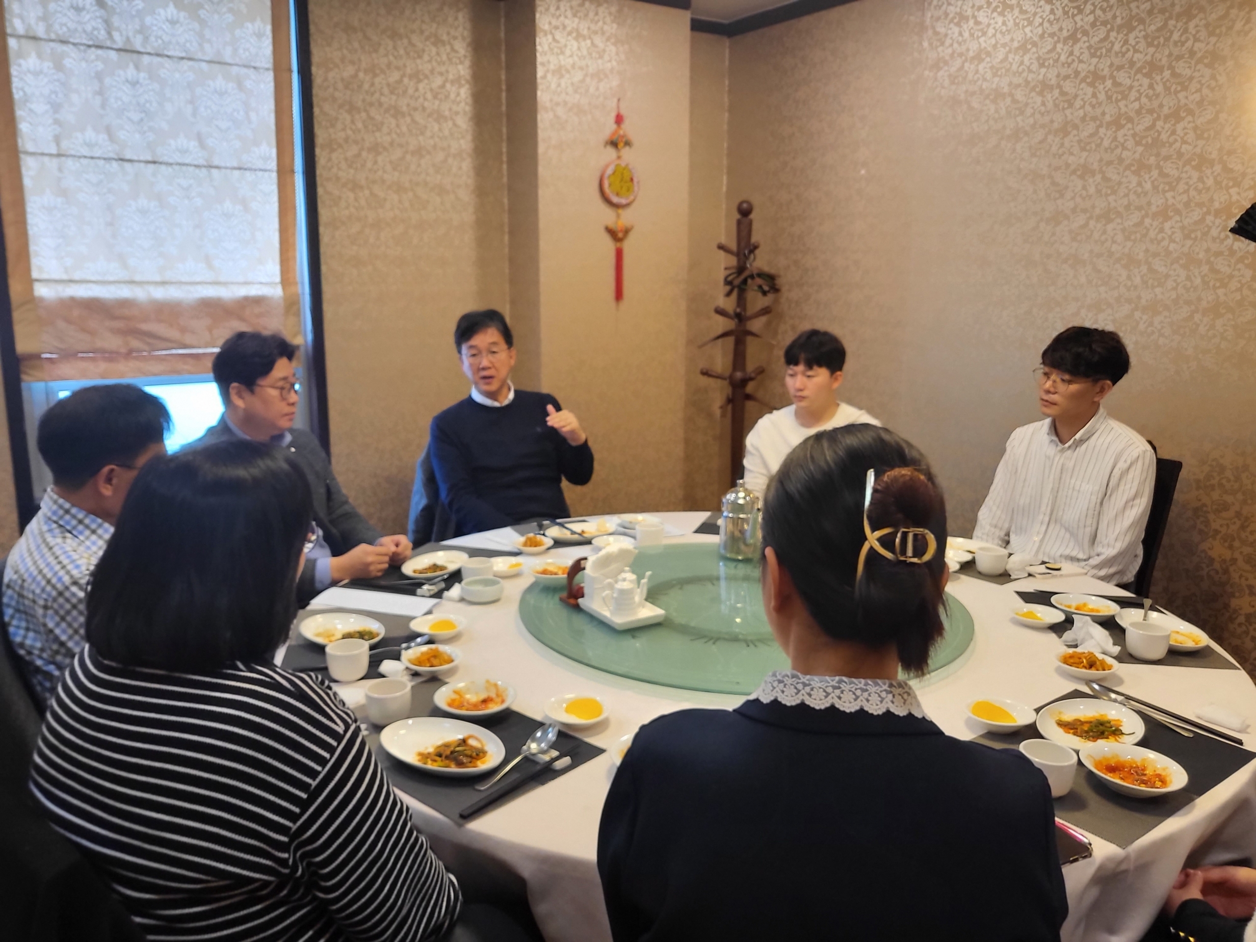 이민근 안산시장, 친절공무원 격려 오찬 간담회