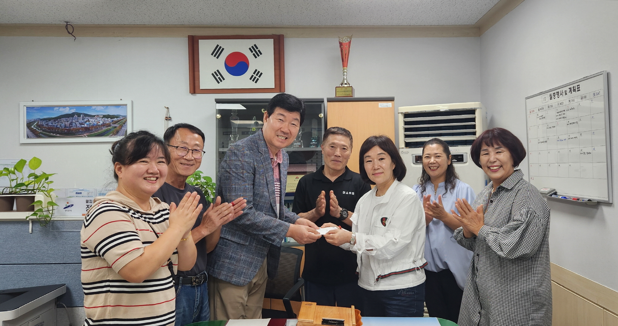 안산시 월피동, 10월 경로의 달 맞아 후원의 손길 잇달아