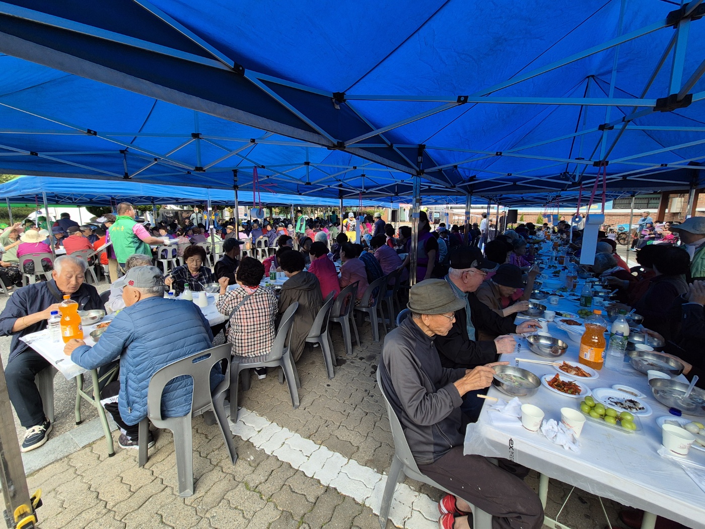 안산시 부곡동, 제28회 노인의 날 기념 경로잔치 성황리 개최