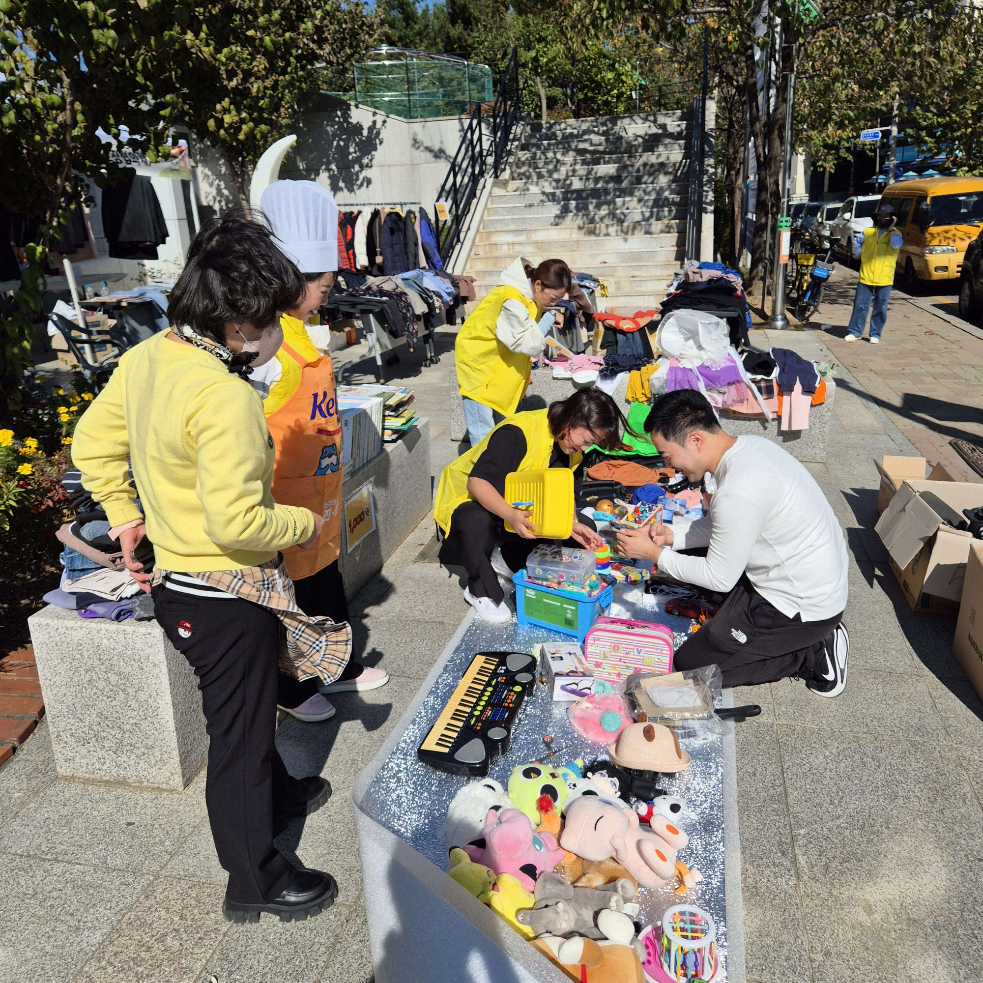 안산시 원곡동 지역사회보장협의체, 바자회 수익금 전액 기부