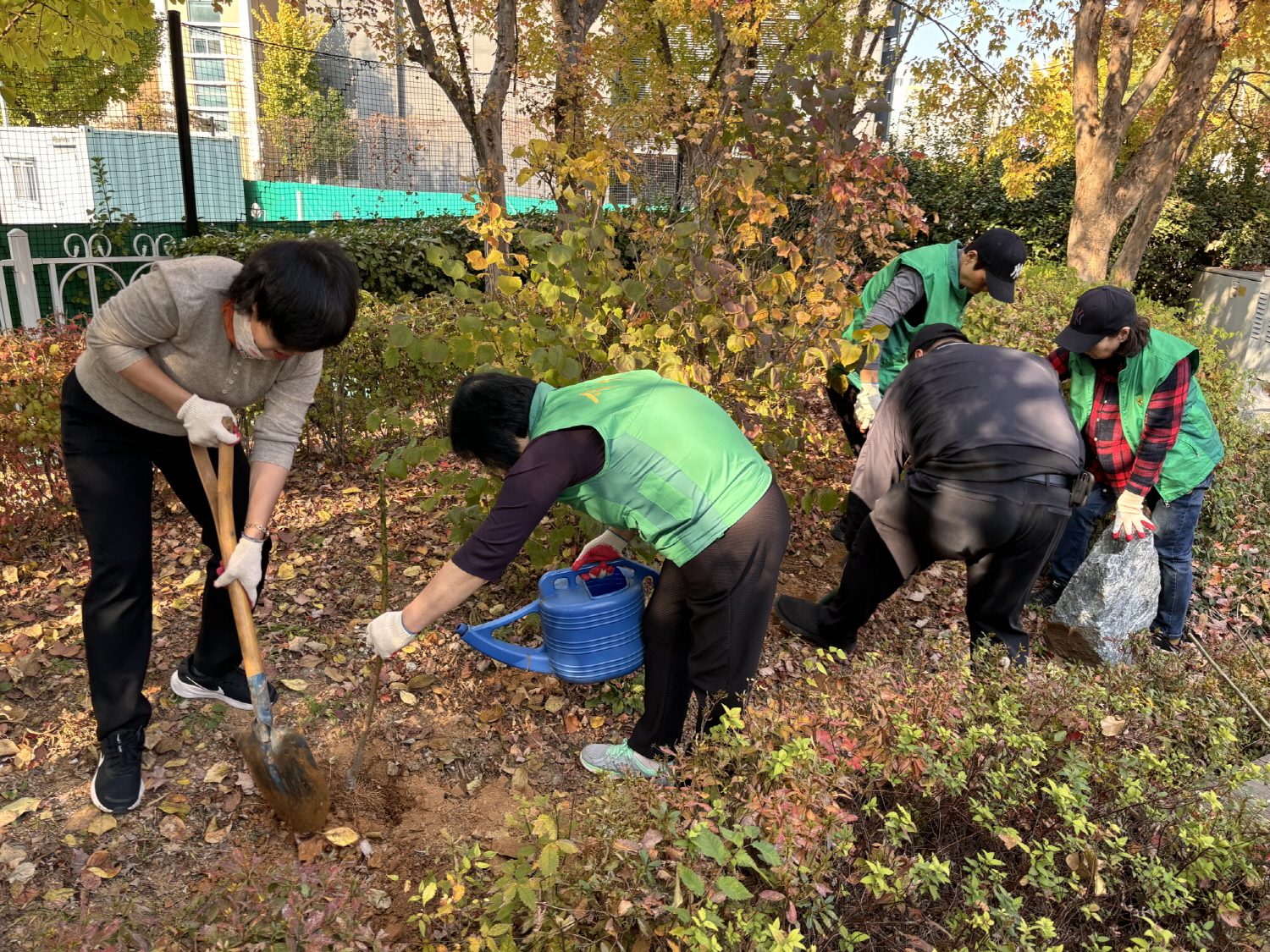 안산시 선부1동 새마을회, 탄소중립 나무심기 운동 펼쳐
