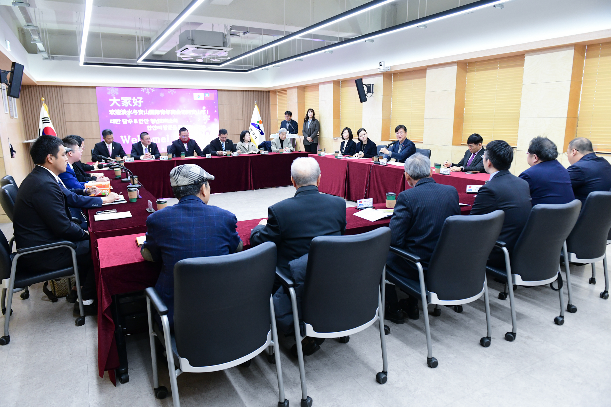 이민근 안산시장, 대만 담수청년회의소 임원진 예방… 우호 다져