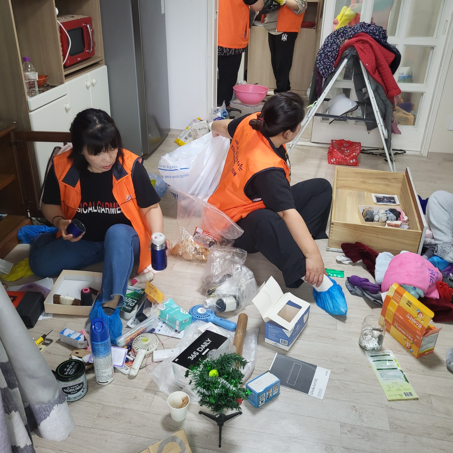 안산시 본오2동 지역사회보장협의체, 위기가구 주거환경 개선 봉사