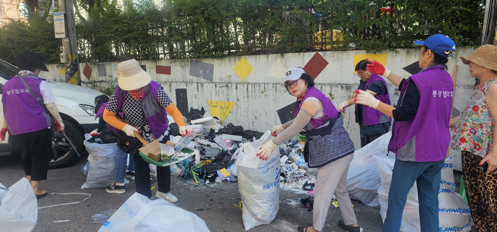 안산시 백운동 통장협의회, 줍깅활동으로 기후위기 대응 실천