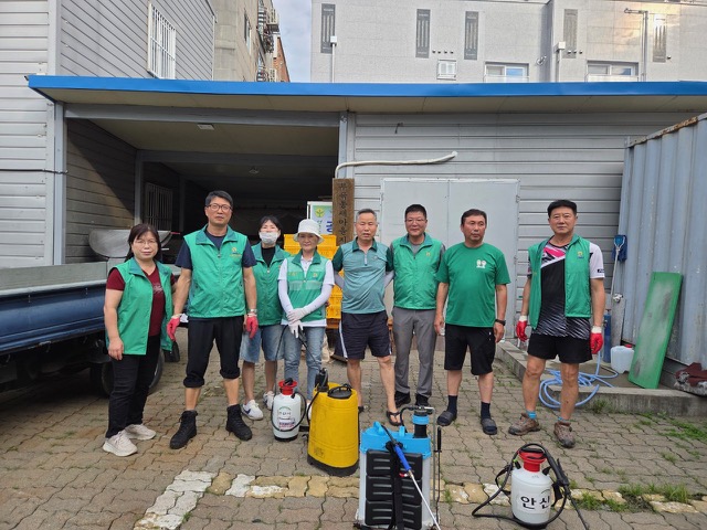 안산시 부곡동 새마을회, 가을철 방역활동 전개