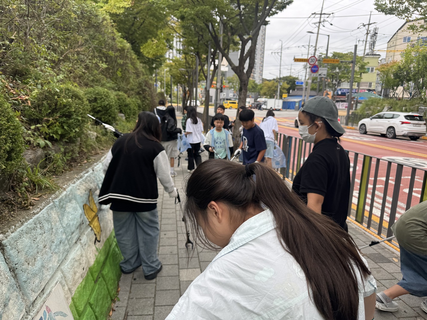안산시 선부2동 주민자치회, 선일초교 학생들과 마을정화활동 추진