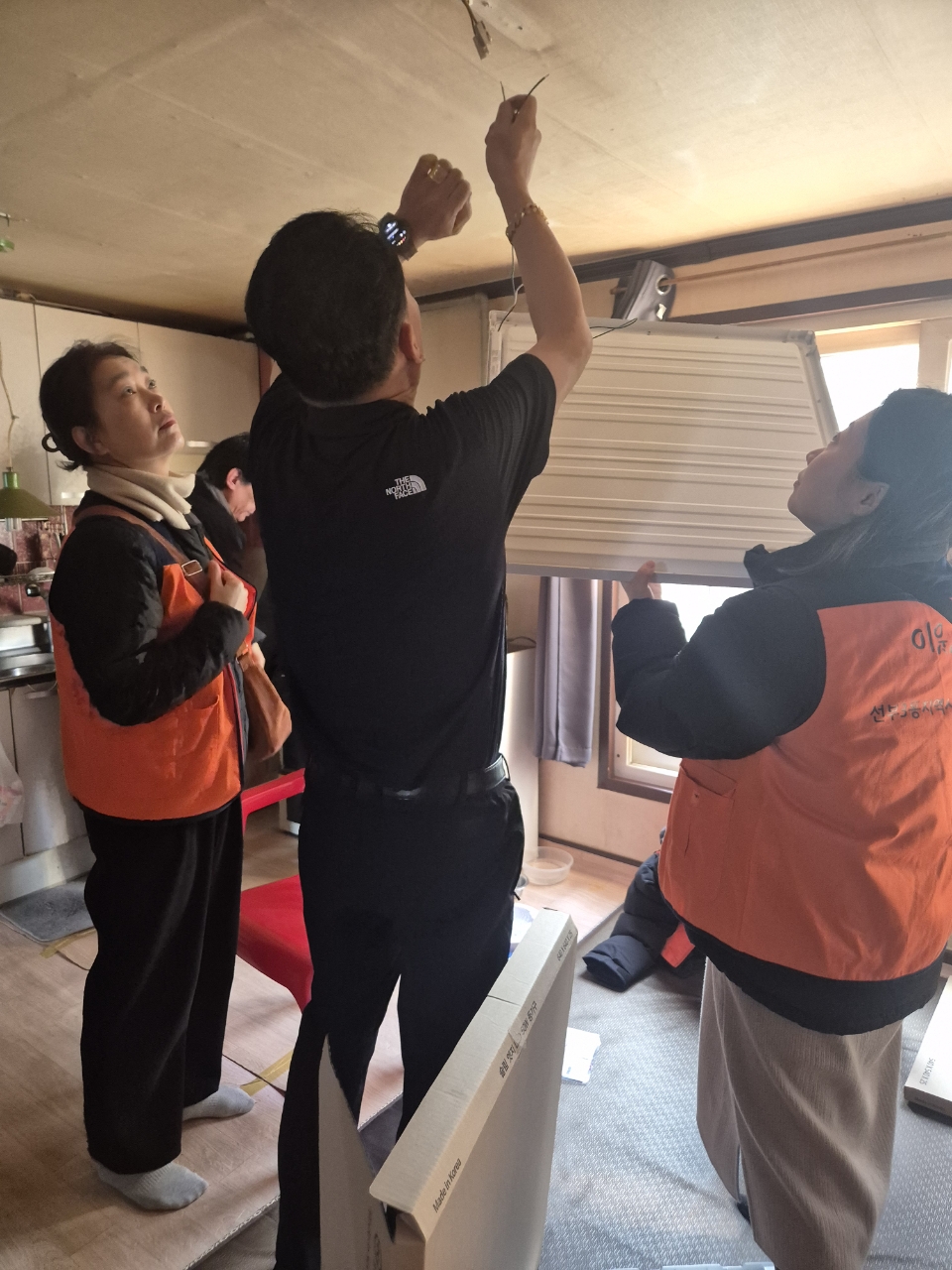 안산시 선부3동 지역사회복지협의체, 관내 취약계층 집수리 사업 진행