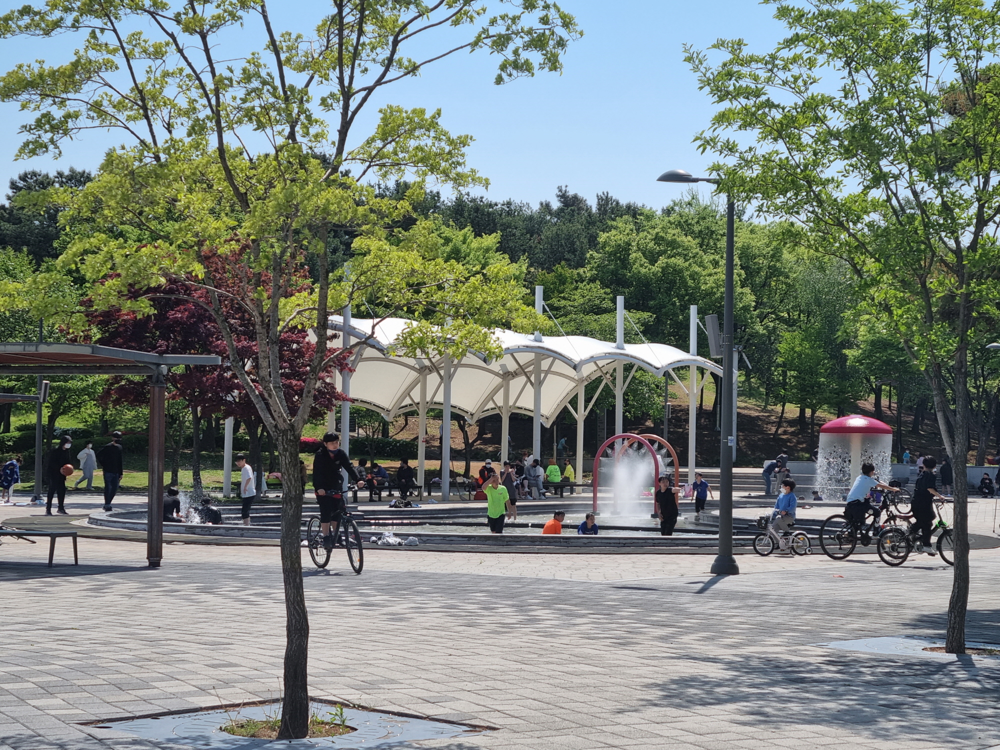 안산시, 노적봉 바닥분수 등 수경시설 2년 만에 운영 재개