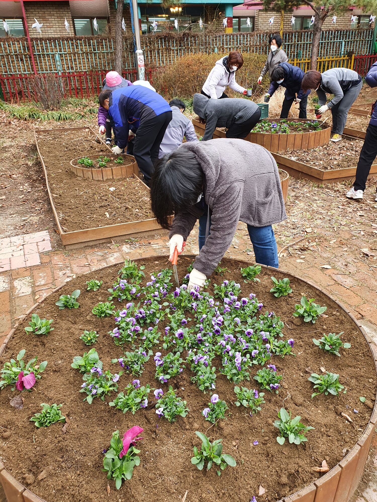 안산시 선부3동 “봄꽃향기에 희망을 담아 드립니다”