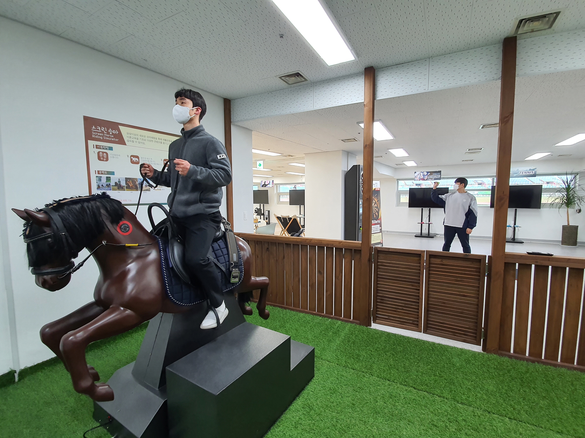 안산시 e-스포츠 경기장, 새 단장 마치고 확대 개관