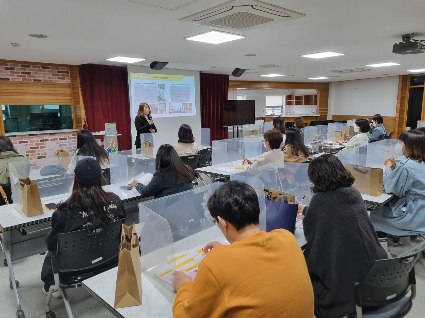안산시, 청소년 위한 ‘직업특강·체험 강사 간담회’ 개최