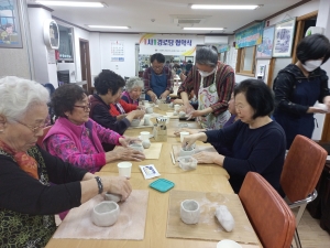 안산시 사이동, 도자기 공방 공개강좌 운영
