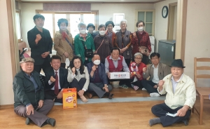 안산시 이동, 어버이날 맞아 관내 경로당 방문