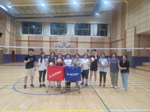 안산시 사동, 여성배구단‘배구팡’격려 방문