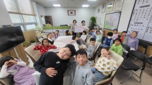 안산시 일동, 새샛별어린이집으로부터 바자회 수익금 기탁받아