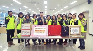 안산시 성포동 지사협, 이선영 위원이 자원봉사활동 포상으로 받은 상품권 30만원 기탁