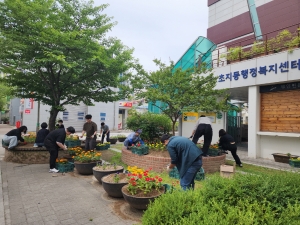 안산시 초지동, 주민들에게 청사 주변‘꽃길’선사