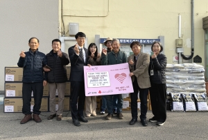 세계선교교회·해송수산, 안산시 대부동에 1천만원 상당 후원물품 기탁