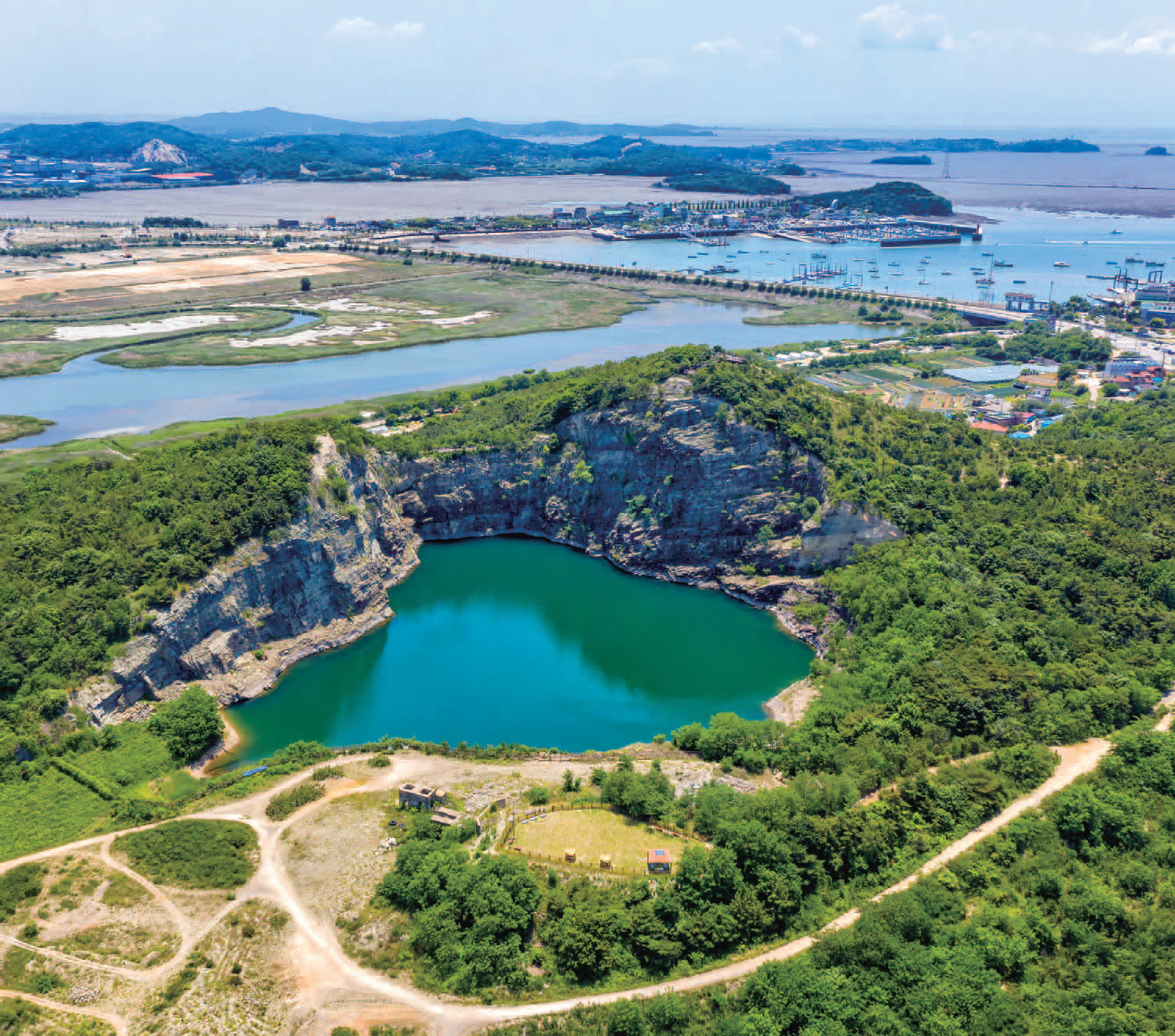 ‘안산 ’매력에 빠지다 ∶대부광산 퇴적암층