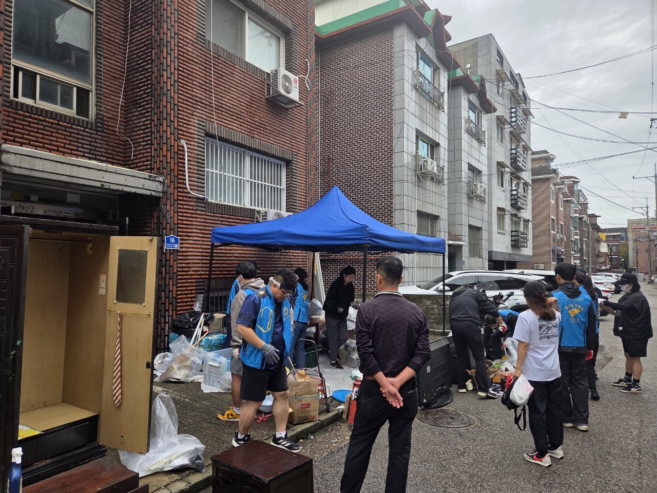 참안산사람들, 안산시 와동 저소득 가정 주거환경개선 봉사 활동 