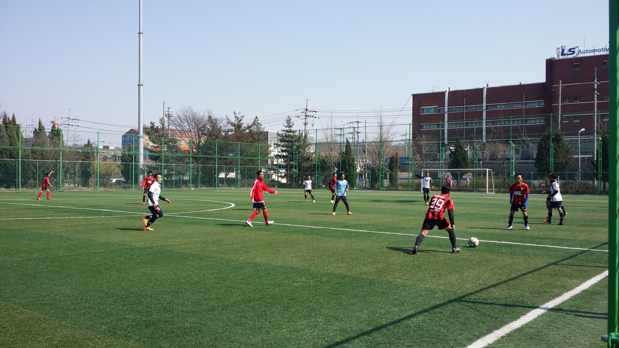외국인 ‘지구촌 생활체육 축구교실’ 개강