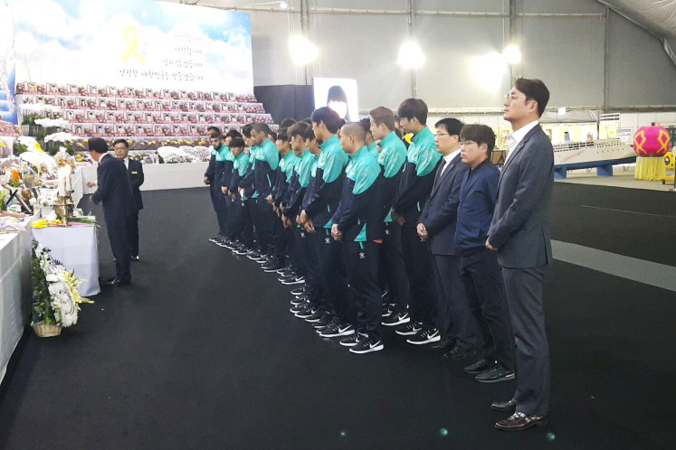 안산, 선수단 및 사무국 세월호 분향소 참배