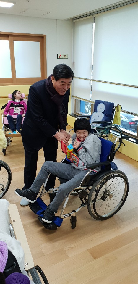 안산시, 뇌병변장애인 주간보호시설 문 열어