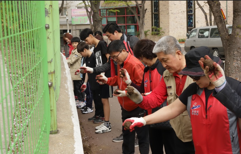 안산시 안산동, ‘희망폭탄 씨앗폭탄’행사 펼쳐