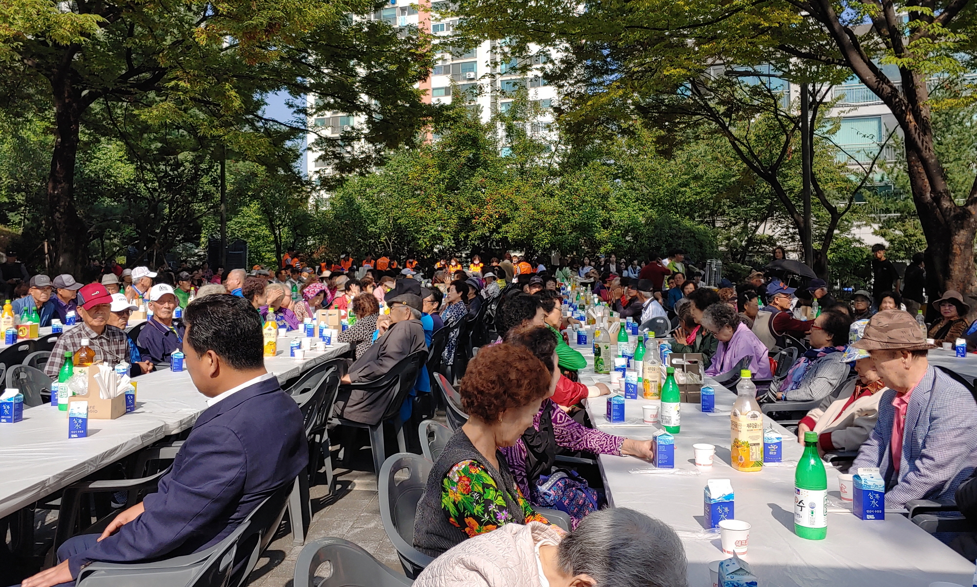 본오3동, 경로잔치와 가을맞이 음악회 성황리 개최