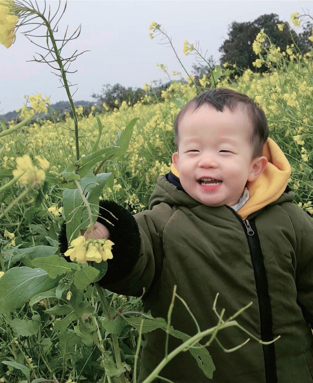 김치사랑, 눈웃음이 매력적인 막내아들