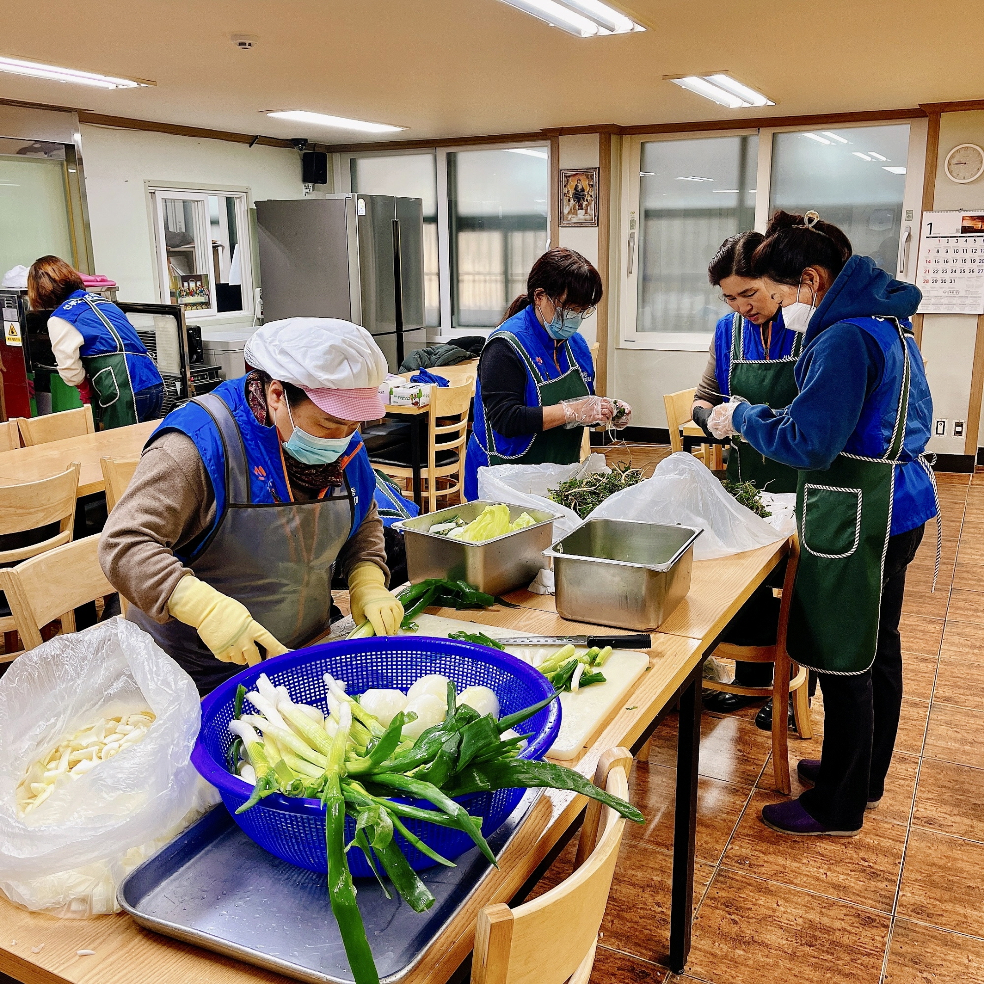 안산시 선부2동 주민자치회, 선부성당 어르신 무료 급식 봉사