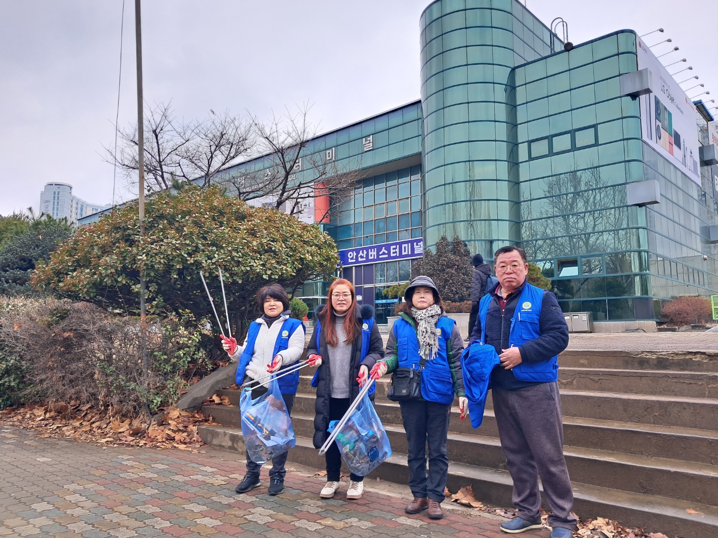 안산시 성포동 바르게살기위원회, 환경정화활동 전개