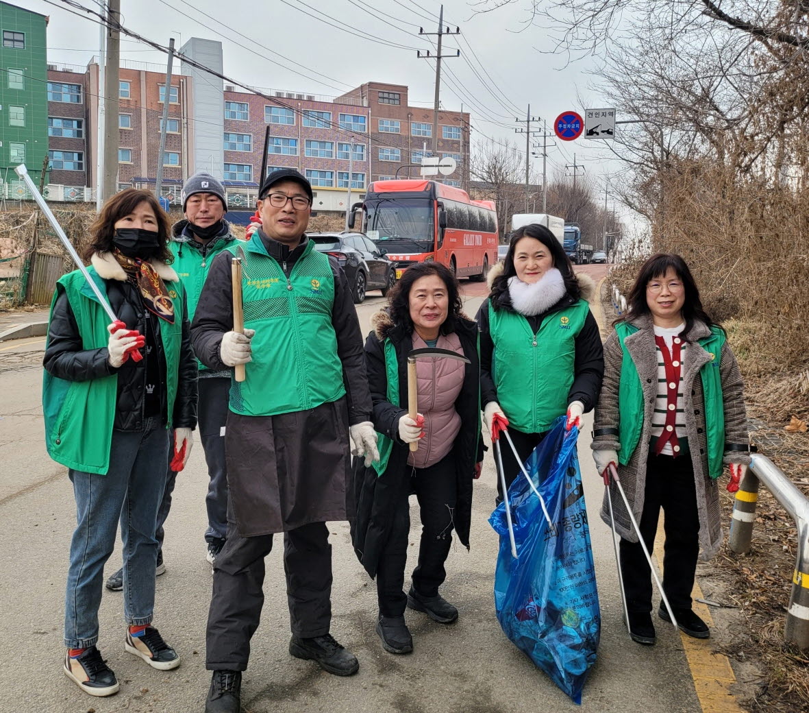 안산시 사동, 직능단체와 함께 설맞이 환경정화활동 실시