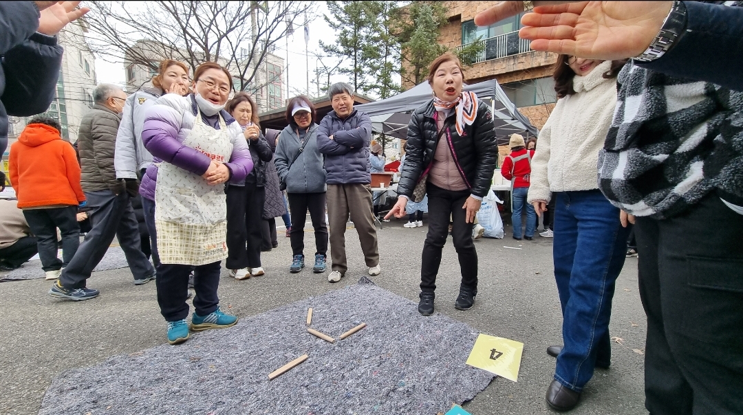 안산시 선부3동, 불우이웃돕기 단체화합 윷놀이대회 개최