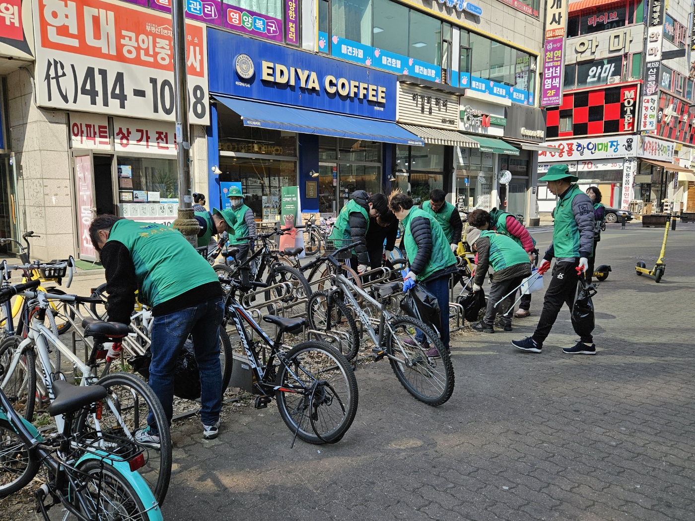 안산시 초지동 새마을남·녀협의회, 새봄맞이 환경정화활동