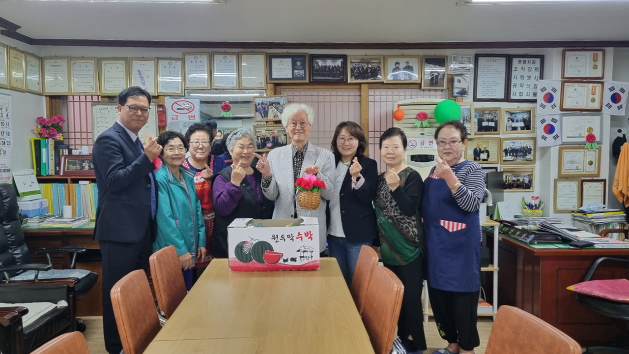 안산시 사이동, 어버이날 맞아 관내 경로당 방문