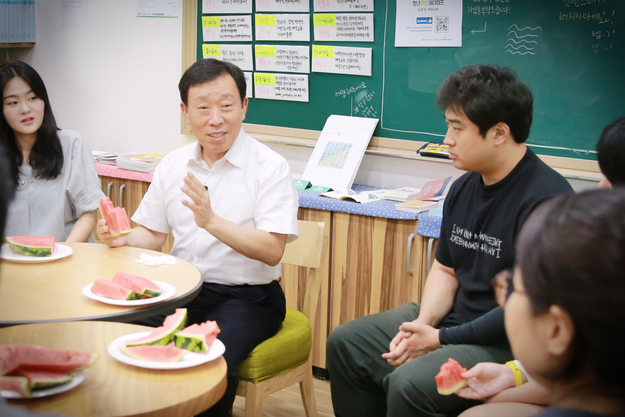 제종길 안산시장, 청년창업자들과 ‘수박 소통’